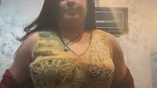Laiba Bangash Live Deep Cleavage Session 