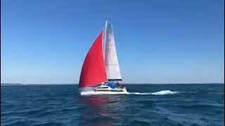 ASTUS 26.5 sous Gennaker et Grand Voile - Voiles et voiliers magasine