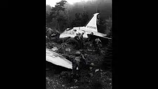 Plane Crash . 1943 . Pic to A.I. Vid. Pleasantville . St. John's NL.