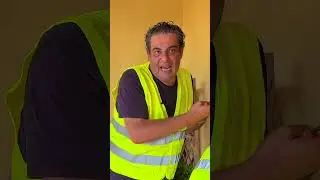 Mai fidarsi di chi apre una serratura - iBarbari #shorts