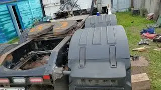 Установка задних крыльев от Volvo FH4  на Volvo VNL 780.
