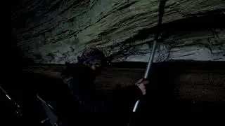 Breve sosta in kayak nella grotta campana  anche se è un po' buio#kayakfishing #grottemarine #grotte