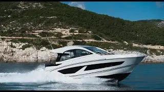 Walk through - Beneteau GT-32 -  a Mercury Verado powered stylish express cruiser at Cape Yachts!