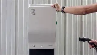 Smidig och enkel laddning med EVlink laddbox Smart | Schneider Electric