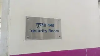 #delhimetro Prashant vihar New metro station security room welding work fane work light work 🚇🚇