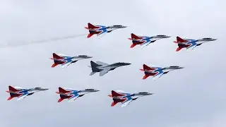 Swifts in a group of 9 MiG-29 \ Стрижи в составе группы из 9 МиГ-29