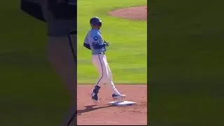 Michael bush RBI double #chicagocubs