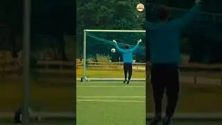 magnus carlsen skills in other sports #shorts #MagnusCarlsen #Soccer #Sports