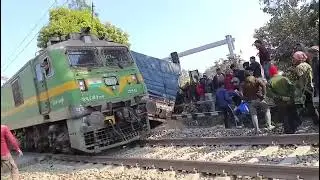 Train accident live Godda-Asansol express