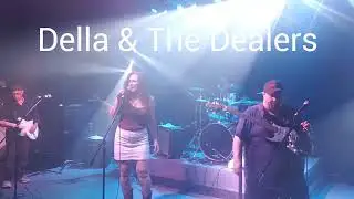 Della & The Dealers Knockin Heavens