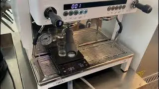 CARA SETTING VOLUMETRIC AIR MESIN ESPRESSO MERK CREM