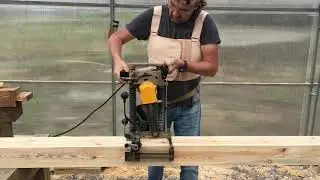 Соединение бруса в шип паз. Timber frame mortise and tenon joint. Makita 7401L