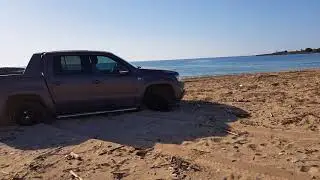 VW Amarok V6 offroading In Soft Sand