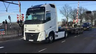 New White Volvo Truck ( empty container truck) at Blerick the Netherlands 🇳🇱 December 30-2025 🚛👀🎥😎!!