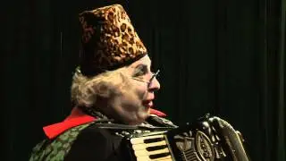 Count Smokula plays some tunes