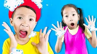 Bath Time Song! | Best Kids Songs by Nomad Kids