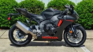 2017 Honda CBR1000RR Review of Specs | CBR Sport Bike / Motorcycle Walk-Around | CBR 1000 RR (Black)