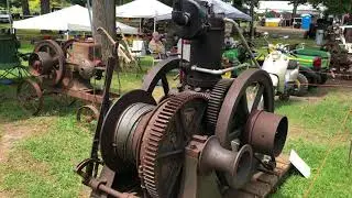 Root & Vandervoort (R&V) Engines at the Berryville, VA Show