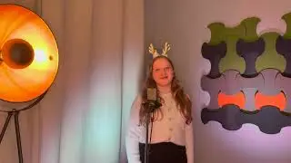 Laura Proksa- Rockin' around the Christmas tree