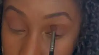 Co-Founder KJ Miller gets a quick eyeshadow look in a Mented Minute | MENTED COSMETICS