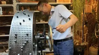 Industrial style robotic arm automatic musical instrument research工业风乐器自动演奏机样品（洪啸创意乐器）