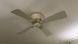 42&rdquo; Hunter Low Profile III ceiling fan (played to walk of life) 