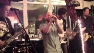 Hound Dog Cover by Contra-Band