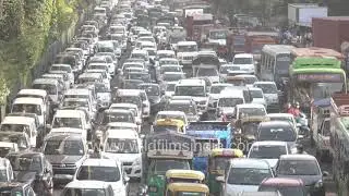 Cars driving Delhi crazy! Ring Road traffic turns into a nightmare, despite Corona