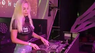 DJ Aurika foam party in Arizona Beach club Kharkov track id: Spartaque - Who You Are (Original Mix)