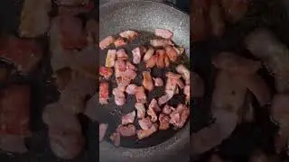 Bulking Recipe: Chicken & Bacon Caesar Salad | Myprotein #shorts