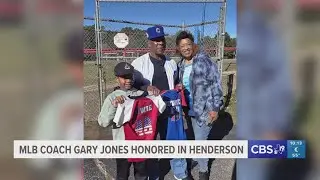 MLB coach Gary Jones attends ribbon cutting ceremony for East Texas baseball field