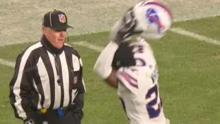 Tre'Davious White SLAMS HELMET & PROTESTS Pass Interference Call vs Broncos 🤬
