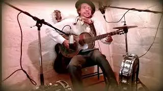Illinois Blues &ndash; Skip James Cover | Lonesome Andy & his One Man Band | Country Blues Live