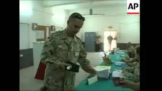 Polish troops cast their votes in Diwaniyah