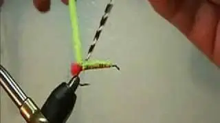 How to tie a green woolly worm