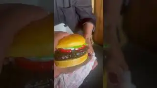 Это не тренировочный бургер 😭