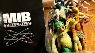 Men in Black 1997 Vintage toys by Galoob - Worm Aliens, Mikey and Assorted Aliens