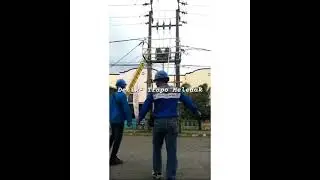 viral! detik detik trafo meledak..