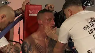 Люк Вон против Элвиса Дюба в рамках промоушена M31 на стадионе AJ Bell 22.04.22