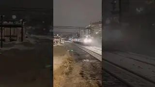 X80 och NTAB Rc4 och T43 passerar Huddinge. Filmat med @SvenskTrainspotter