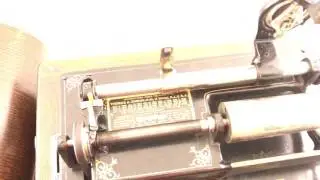Antique Edison 2/4 Min Triumph Phonograph