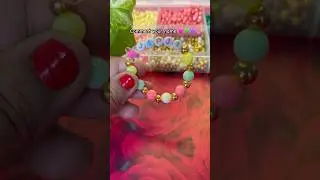 #smallbusiness #beadedjewelry #beadedbracelet#bracelet #namebracelet #bracelets