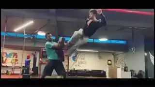 Tiger shorff&rsquo;s practice stunts for his new movie