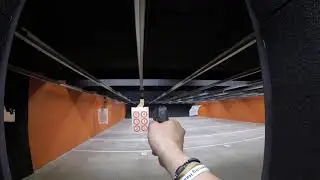 Sig Sauer P365, first time shooting this micro compact 9mm - shooting with one hand makes sense