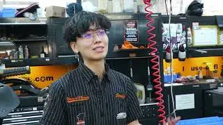 Frauen im Handwerk: Die Ausbildung zur KFZ-Zweiradmechatronikerin ist auch Frauensache!