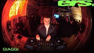 22.01.2026 GIAGGI | RADIO IN VETRINA