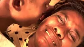 Demwazel  sa arive plimn avek yon b&ograve; fr&egrave;l koz li t joure yon j&egrave;m gason?