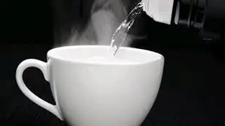 10 BIENFAITS DE L'EAU CHAUDE SUR NOTRE SANTÉ.