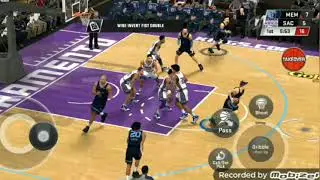 Ja Morant with the eZ lay up after manipulating the defense
