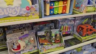 Ryan reviews the new Bluey Toys